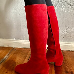 Vintage 1960s suede red go go boots Bild 3