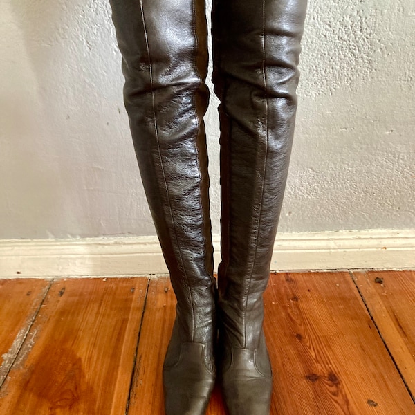 bottes overknee en cuir vintage des années 1960 Goloboots