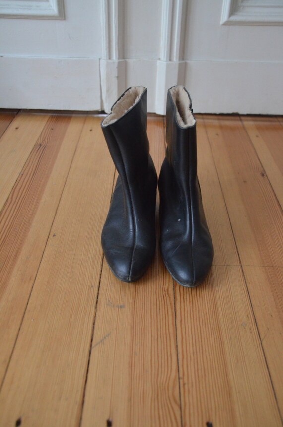 Vintage 1960s Winter Go-Go Boots - image 3