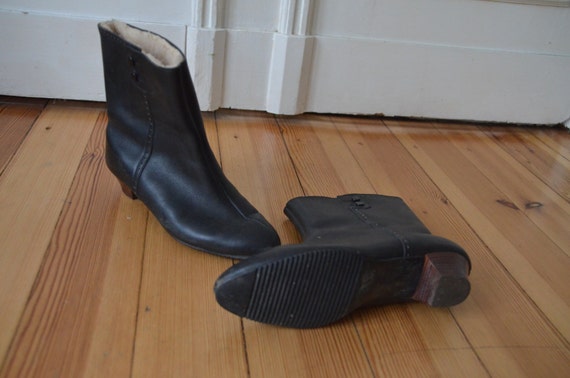 Vintage 1960s Winter Go-Go Boots - image 4