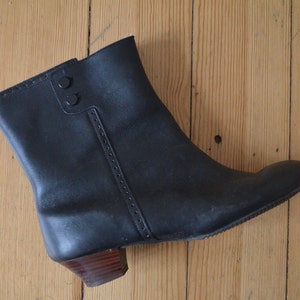 Vintage 1960s Winter Go-Go Boots