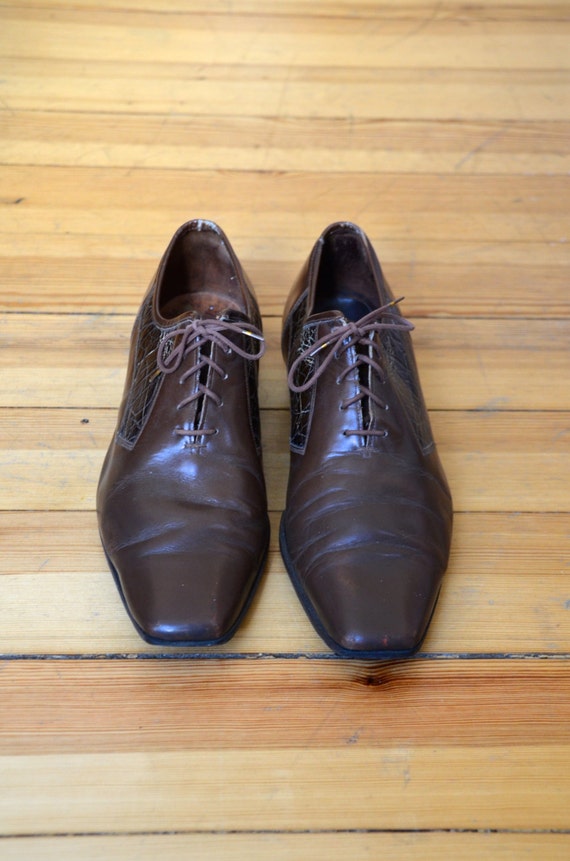 Vintage 1960s mens leather shoes