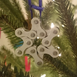Snowflake Bicycle Ornament.  White or Light Blue. Hand Made From Recycled Bicycle Chain.. Free Shipping!!
