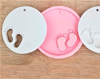 Moule Silicone Suspension Pieds Bébé Rond pour Plâtre Savon Cire Résine Résine Polyester Ciment Fimo K631 HK