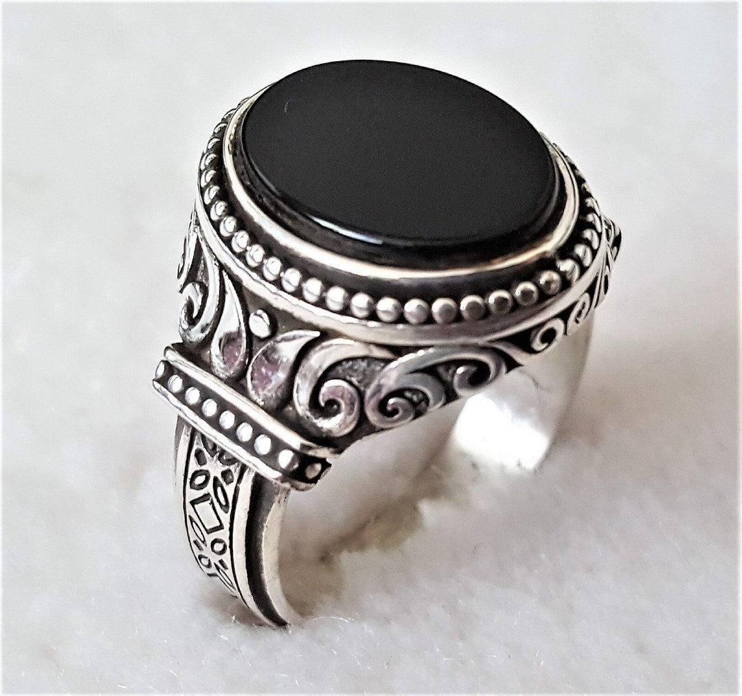 Men's Signet Ring 10g in 925 Sterling Silver Set Onyx Stone Mens