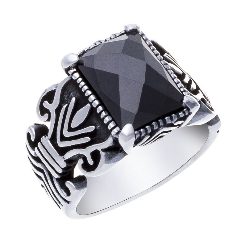 Ring Signet Ring man women Sterling Silver 925 claw set stone cubic zirconia oval or Rectangle black faceted 17g Sterling Silver Men Ring