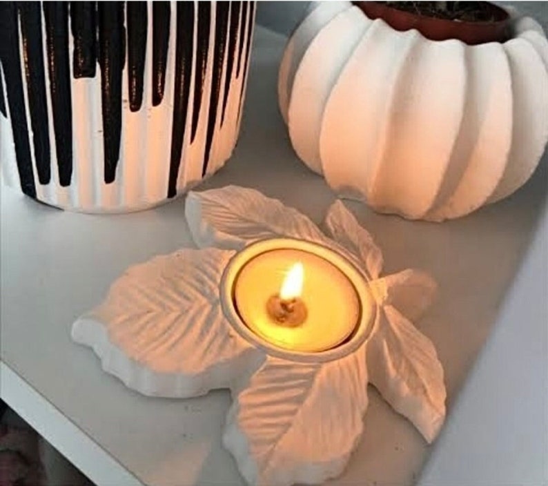 Moule Silicone Bougeoir Feuille 11cm pour Bougie Candle Holder for Résine Plâtre Argile Cire Savon Béton K109 6E175 Silicone Mold image 1