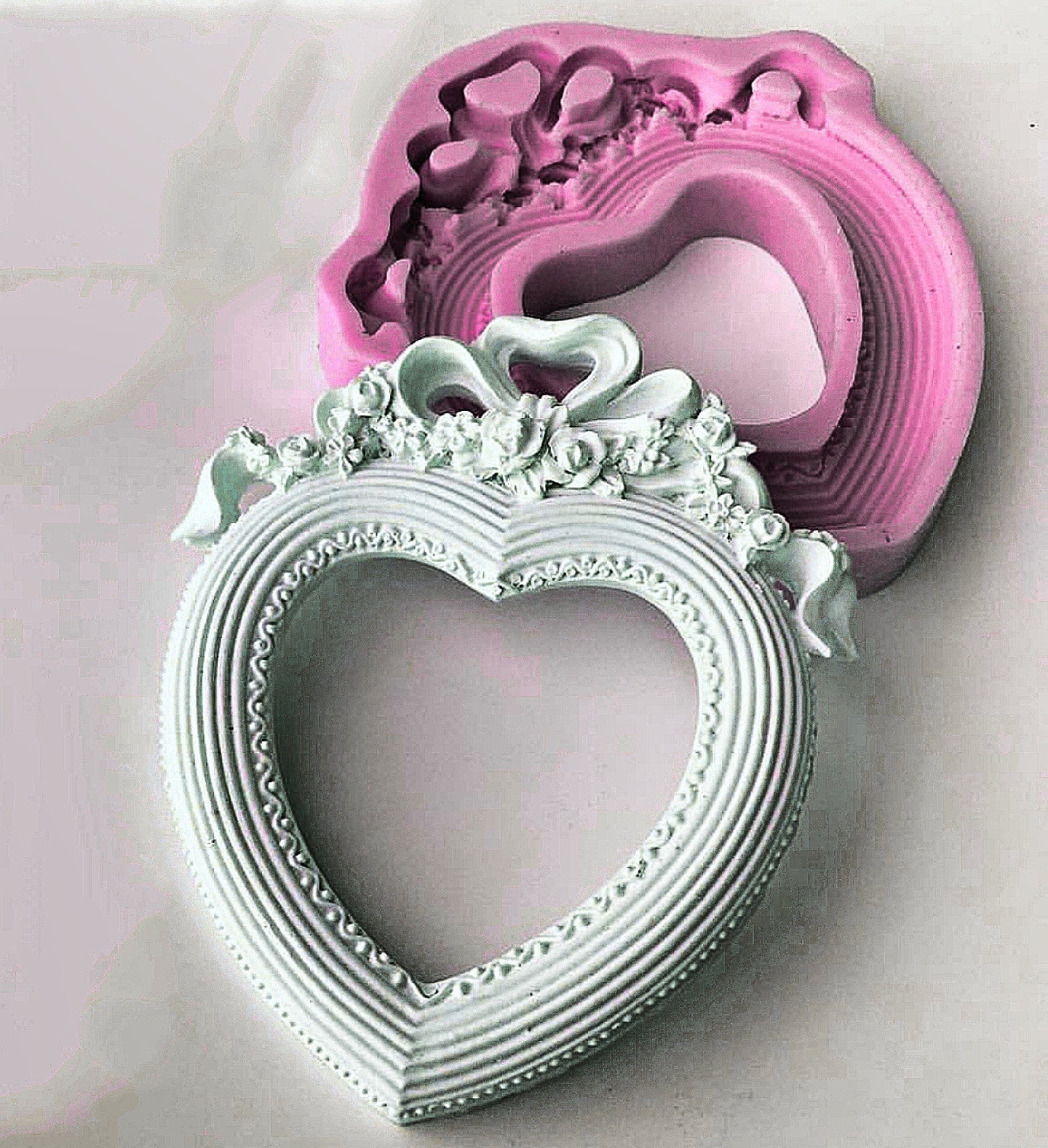 Moule silicone cadre photo miroir 27cm déco rose pour plâtre résine