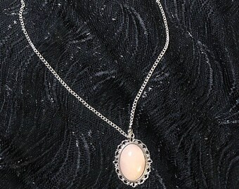 Rose Quartz Crystal/Chakra/Love/Necklace