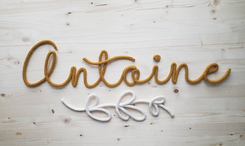 mot sur la croix 3 lettres