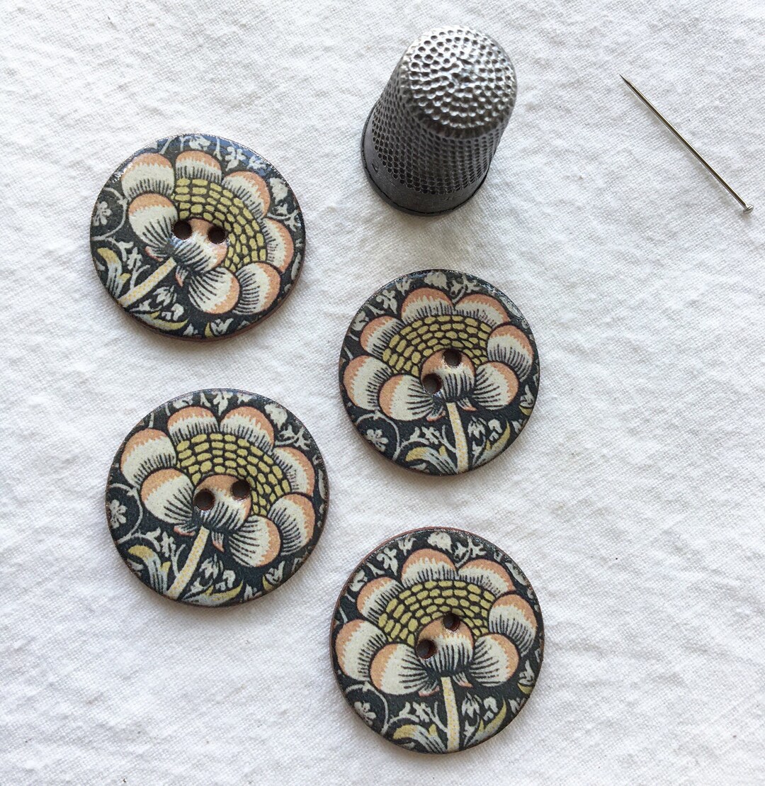 Set of 4 Large Round 27mm (one Inch) Handmade,washable,lightweight