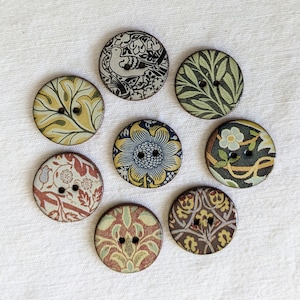 Set of 8 William Morris design, large round 27mm (one inch) handmade, washable, lightweight, ceramic  buttons. Handmade in Cornwall UK.