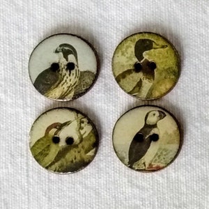 Set of 8 small 18mm vintage look handmade, washable, ceramic, Heritge Bird Buttons, Buttons for Collectors, sewing buttons. Handmade in U.K. image 2