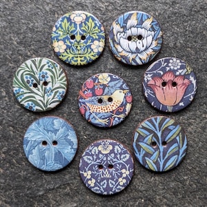 William Morris Ceramic Buttons set of 8.  Handmade, 27mm (1 inch) washable, lightweight. For sewing, knitting, collecting and all craft.