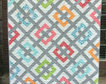 Waffles Quilt Pattern, PDF, Modern Quilt Pattern, 5 sizes in Baby, Throw, Twin, Queen and King, Fat Quarter Friendly