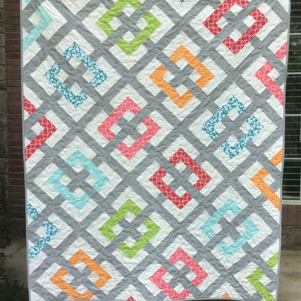 Waffles Quilt Pattern, PDF, Modern Quilt Pattern, 5 sizes in Baby, Throw, Twin, Queen and King, Fat Quarter Friendly