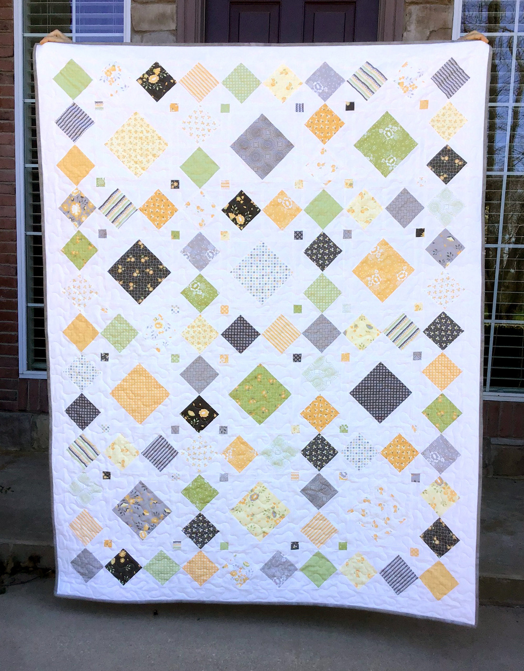 10 Free Modern Quilt Patterns For Beginners! - Making Things is