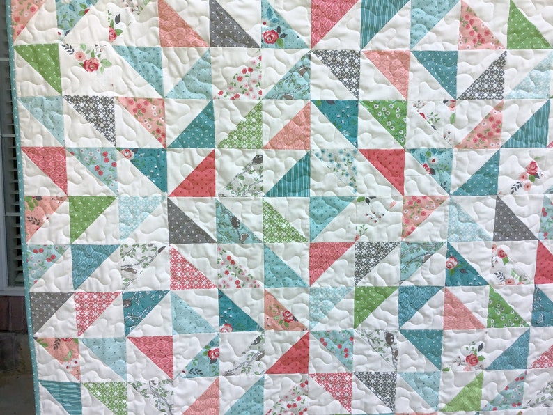 Eyeshadow Quilt Pattern PDF, Modern Quilt Pattern, Baby, Throw, Twin, Queen King, Fat Quarter and Layer Cake Friendly Easy Beginner Quilt image 3