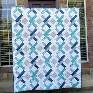 Twisted Knot Quilt Pattern PDF, 4 Sizes Throw, Twin, Queen, King