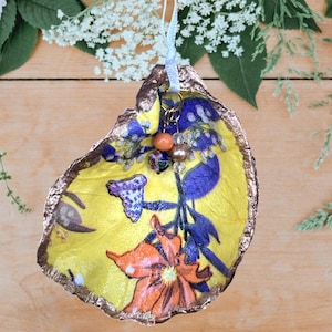 Oyster shell ornaments