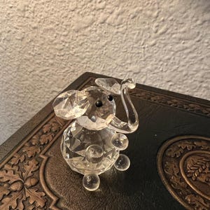 Elephant figurine Swarovski crystal. 2.25&quot; tall x 1&quot; wide. It doesn&#39;t have the Swarovski watermark.