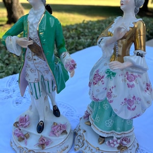 Vista Alegre Portugal Victorian couple, fine porcelain. Made in Portugal. 10x6 inches.