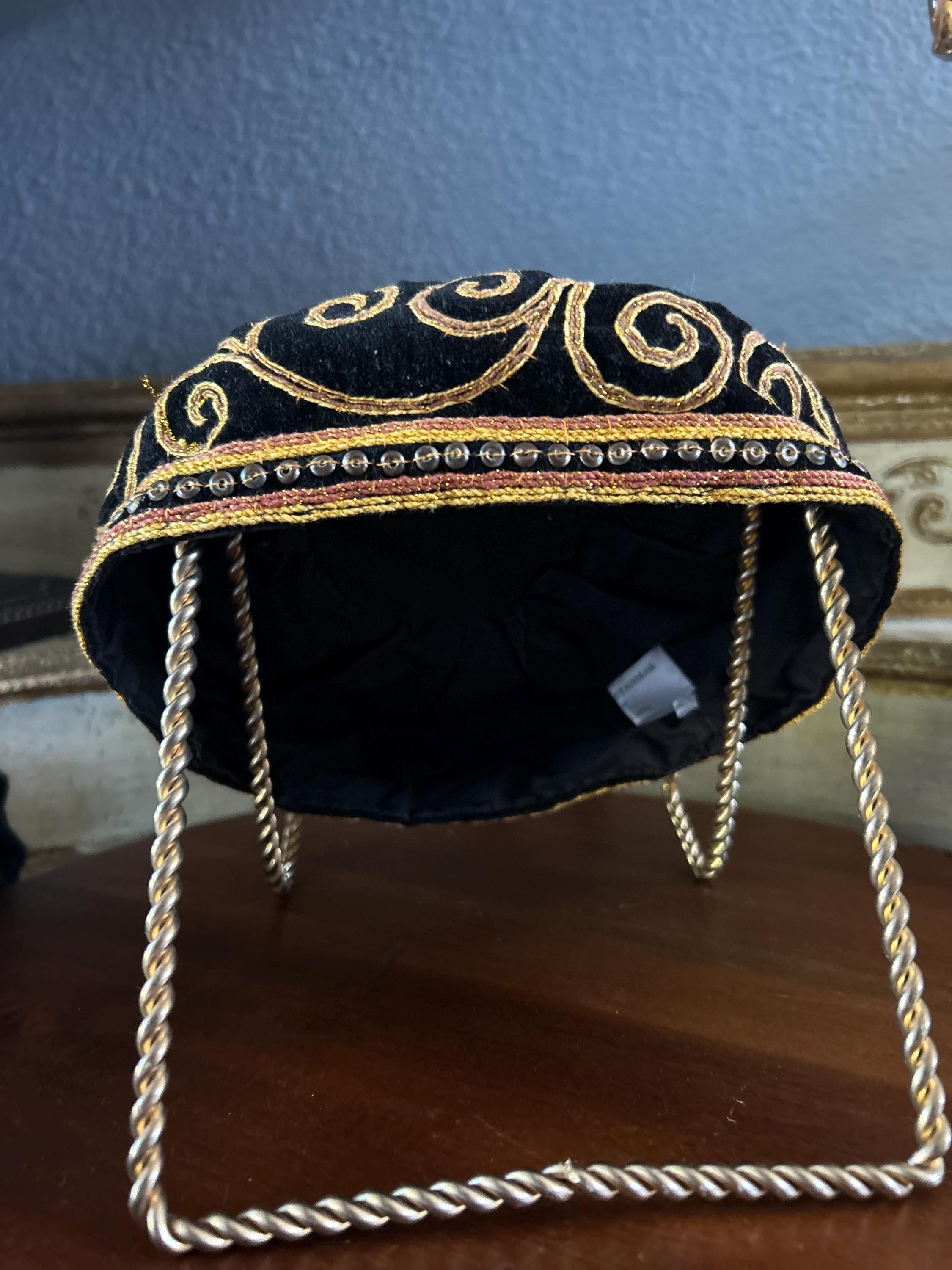 VINTAGE HANDMADE EMBROIDERED BURMESE KALAGA ZARGOZI CAP HAT Vintage Burma Kalaga Hat Velvet Cap Embroidered Beaded  main image 3