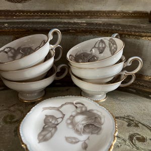 Castleton Gloria - Etsy