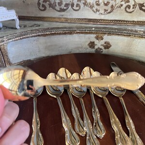 Vintage Retroneu Korea Floral, Stainless-steel, gold-plated stainless-steel cutlery. Elegant, chic and sleek. image 3
