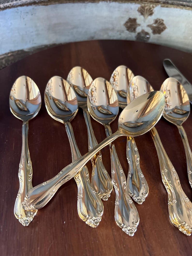 Vintage Retroneu Korea Floral, Stainless-steel, gold-plated stainless-steel cutlery. Elegant, chic and sleek. image 2