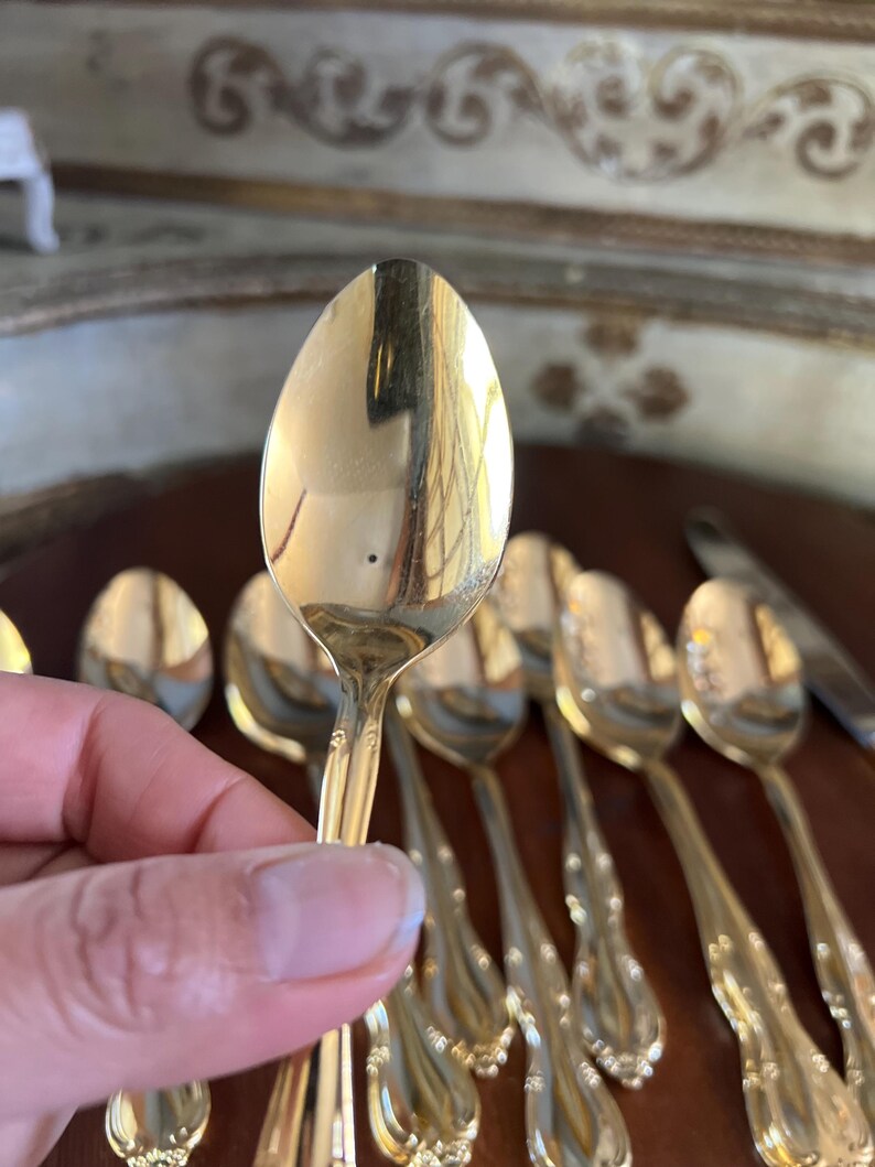 Vintage Retroneu Korea Floral, Stainless-steel, gold-plated stainless-steel cutlery. Elegant, chic and sleek. image 12