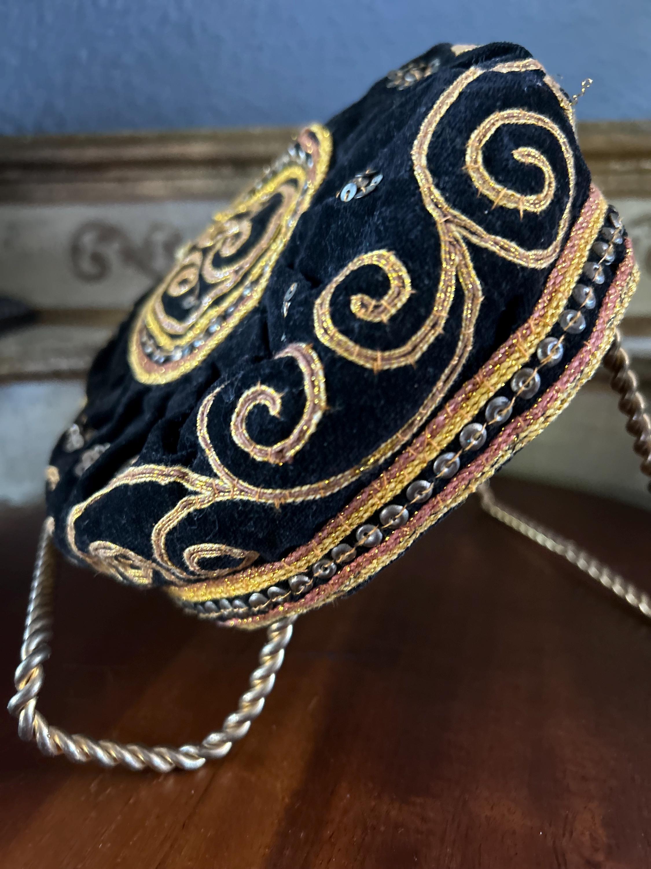 VINTAGE HANDMADE EMBROIDERED BURMESE KALAGA ZARGOZI CAP HAT Vintage Burmese Kalaga Velvet Hat, Gold Embroidered Ribbon  main image 2