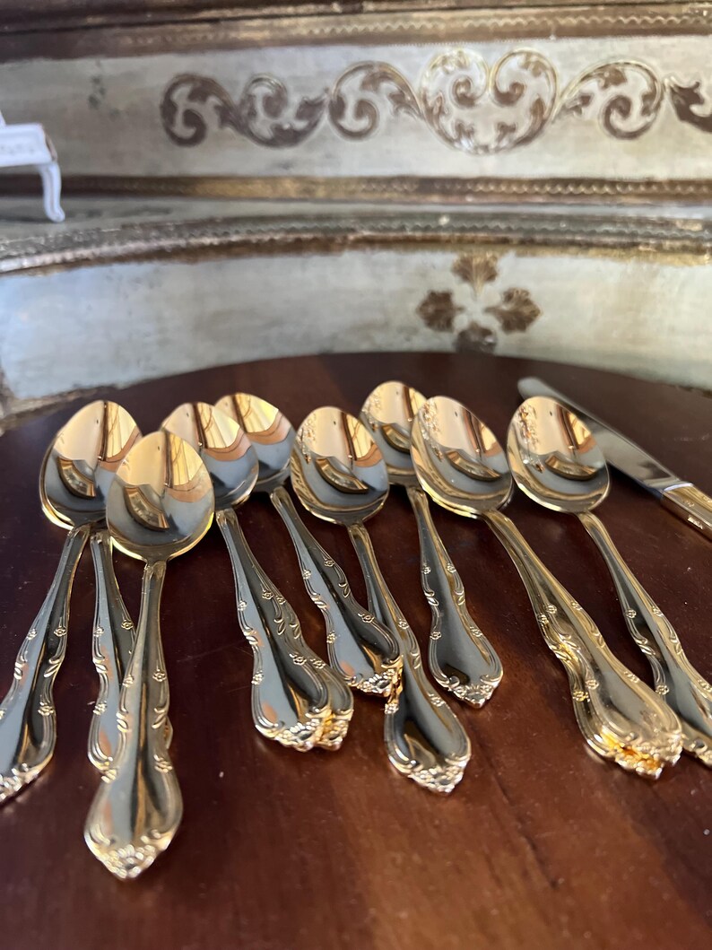 Vintage Retroneu Korea Floral, Stainless-steel, gold-plated stainless-steel cutlery. Elegant, chic and sleek. image 13
