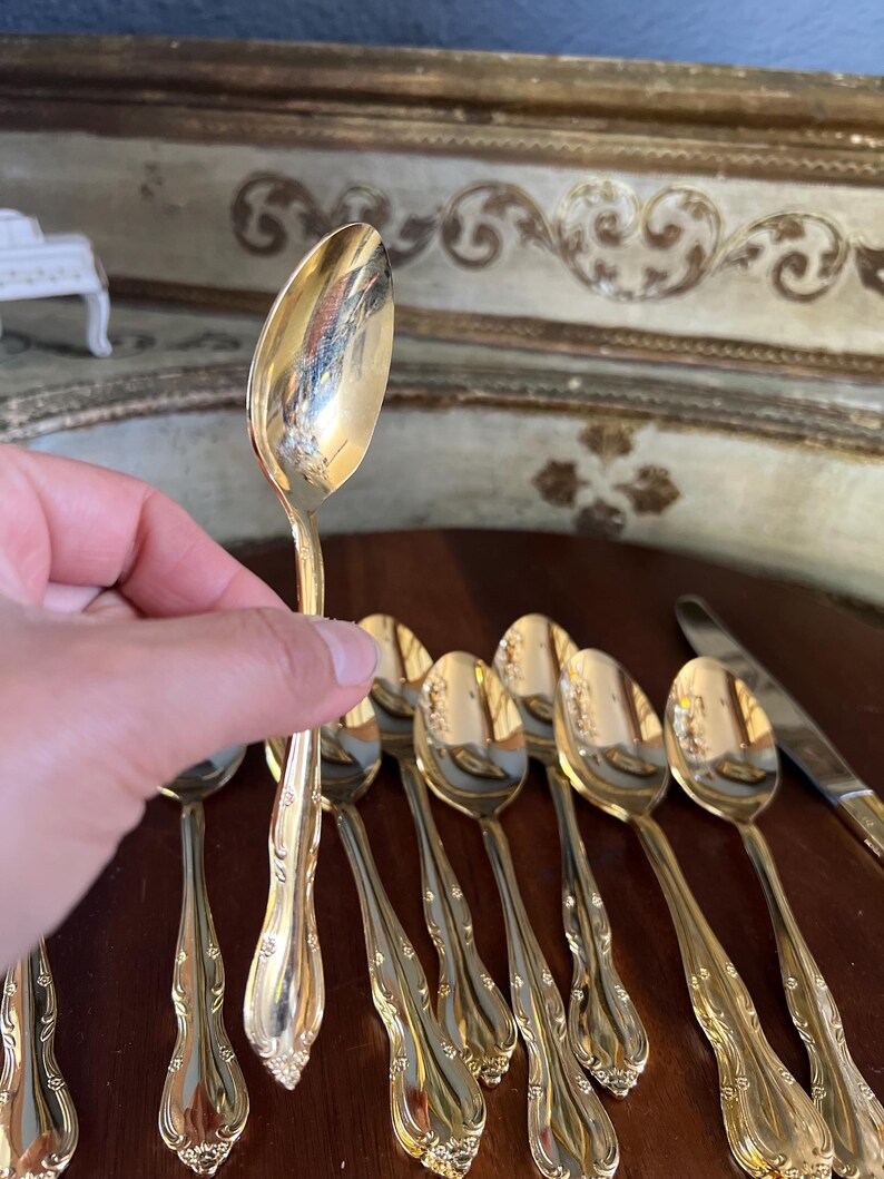 Vintage Retroneu Korea Floral, Stainless-steel, gold-plated stainless-steel cutlery. Elegant, chic and sleek. image 6