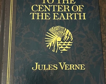 Jules Verne A Journey to the Center of the Earth. 1992 print. Excellent condition. Hard cover. 9.5x6 inches.