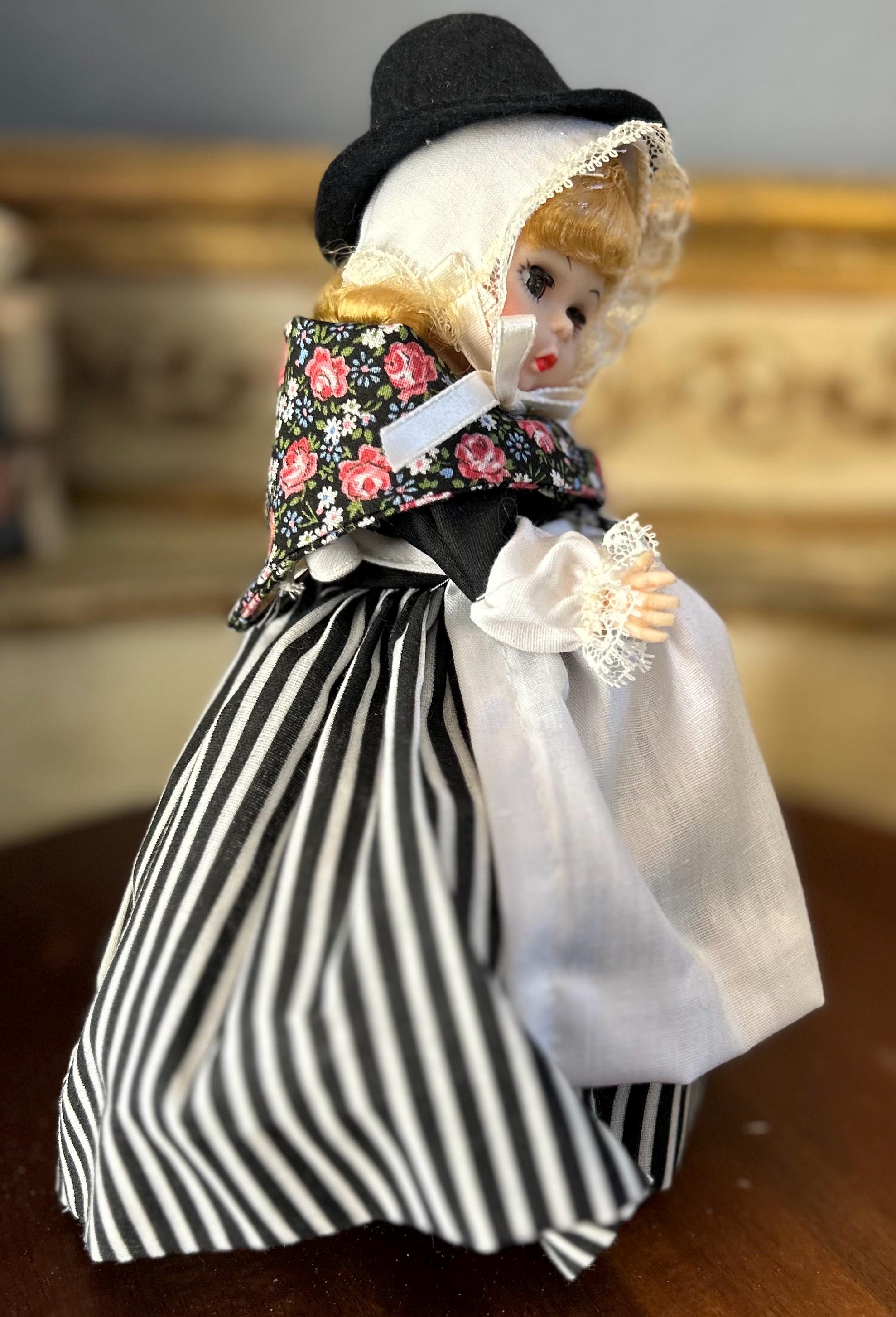 Vintage Madame Alexander Britain Doll, #558, With Original Box - Etsy