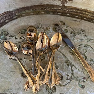 Vintage Retroneu Korea Floral, Stainless-steel, gold-plated stainless-steel cutlery. Elegant, chic and sleek. image 16