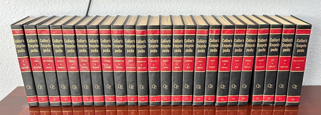 Vintage 1967 Colliers Encyclopedia. Crowell Collier and Mcmillan