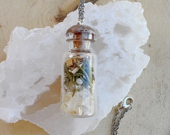 Citrine Crystal Intention Necklace - Spell Jar Pendant for Confidence and Courage