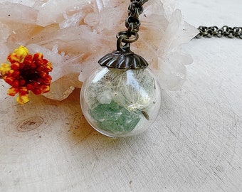 Crystal and Dandelion Wish Necklace - Green Aventurine Healing Crystal Pendant for Love and Luck