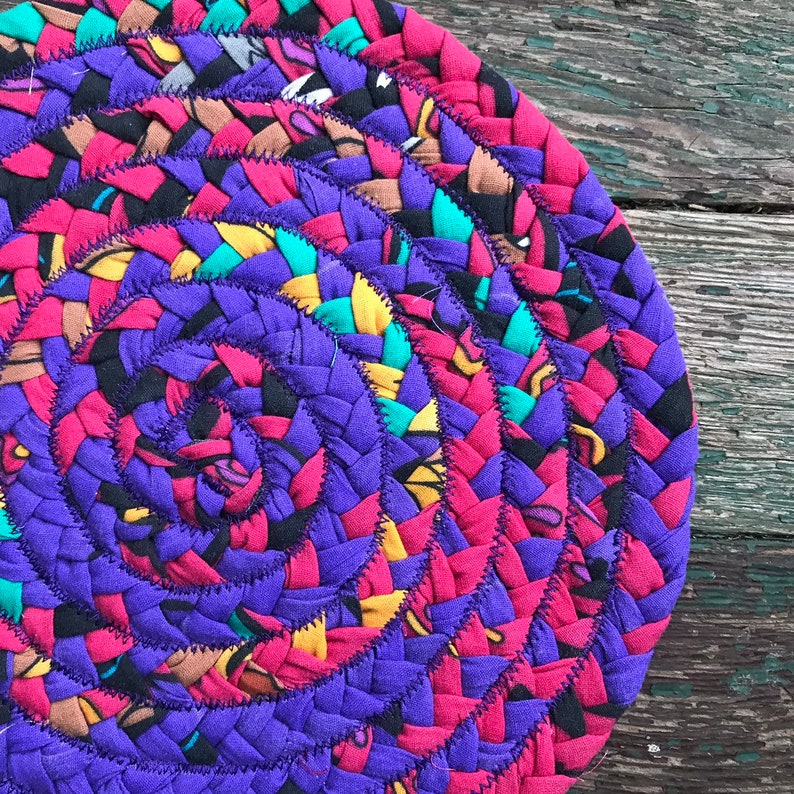 9.5 braided table mat