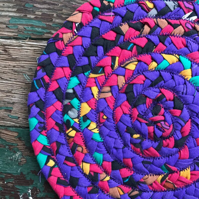 9.5 braided table mat