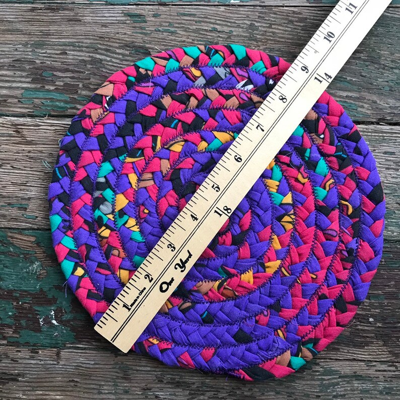 9.5 braided table mat