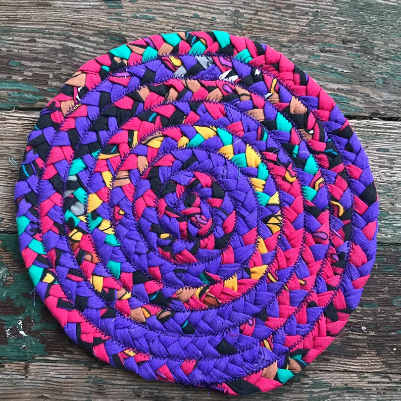 9.5 braided table mat