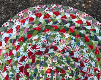 Christmas table mat 14”