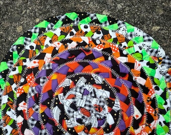 Halloween table mat 11”