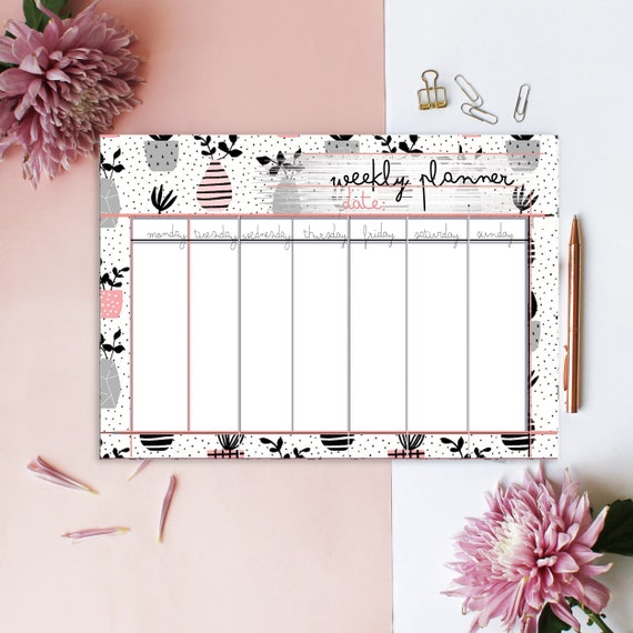 2022 Weekly Planner Floral Print Planner Agenda Makes Nice Desk