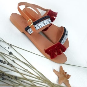 Women sandals strapes flatsSlip on shoes with strap for her image 5