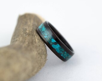 Bague en ébène et bois courbé chrisocolla