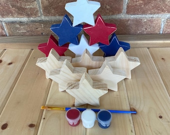 Chunky Wooden Stars Craft Kit, Patriotic Cottage DIY Craft Kit for all ages, Freestanding Star Painting Kit Complete with Paint and Brush